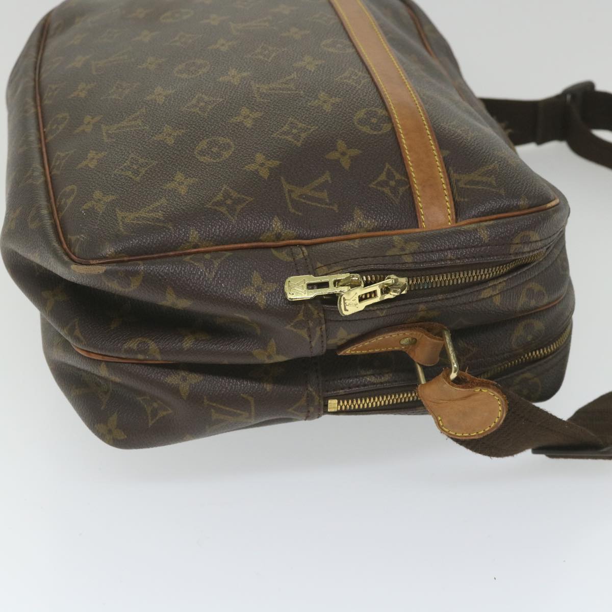 LOUIS VUITTON Monogram Reporter GM Shoulder Bag M45252 LV Auth yk9023