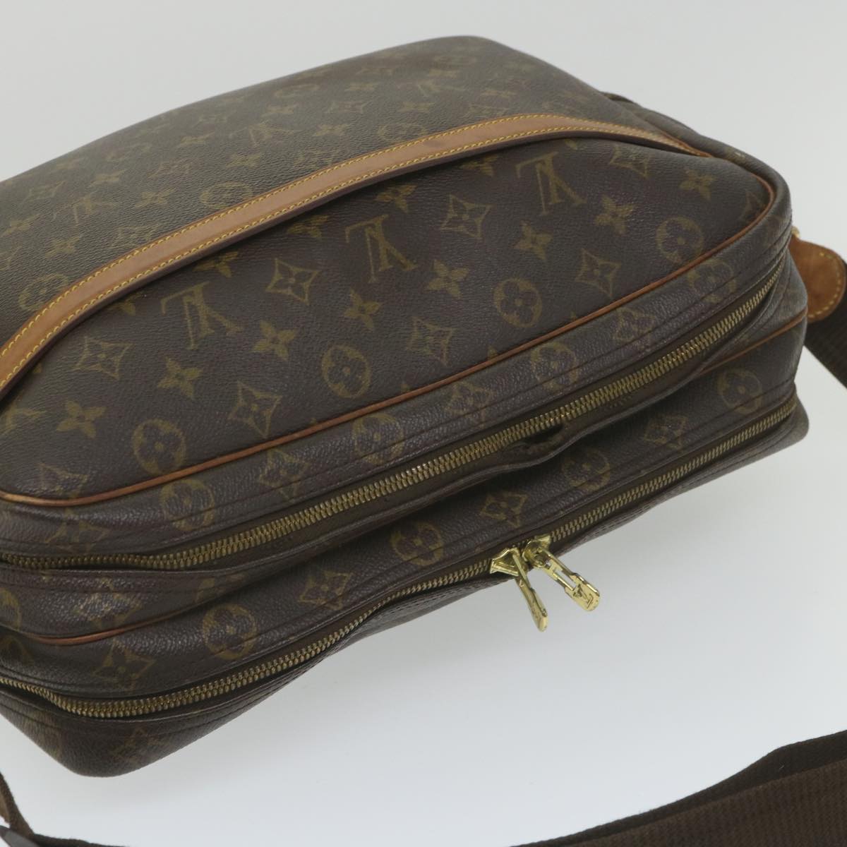 LOUIS VUITTON Monogram Reporter GM Shoulder Bag M45252 LV Auth yk9023