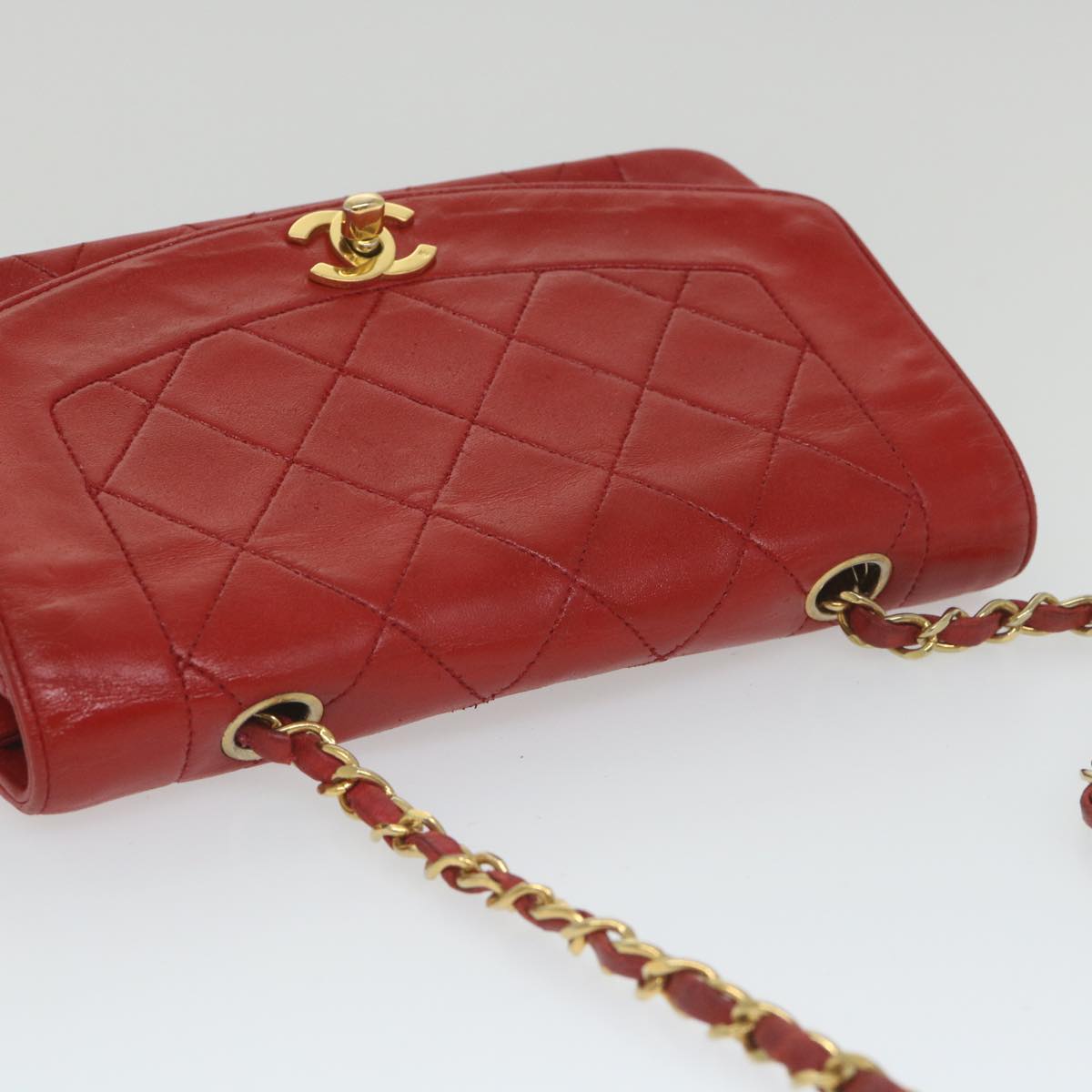 CHANEL Turn Lock Chain Diana Shoulder Bag Lamb Skin Red CC Auth yk9326