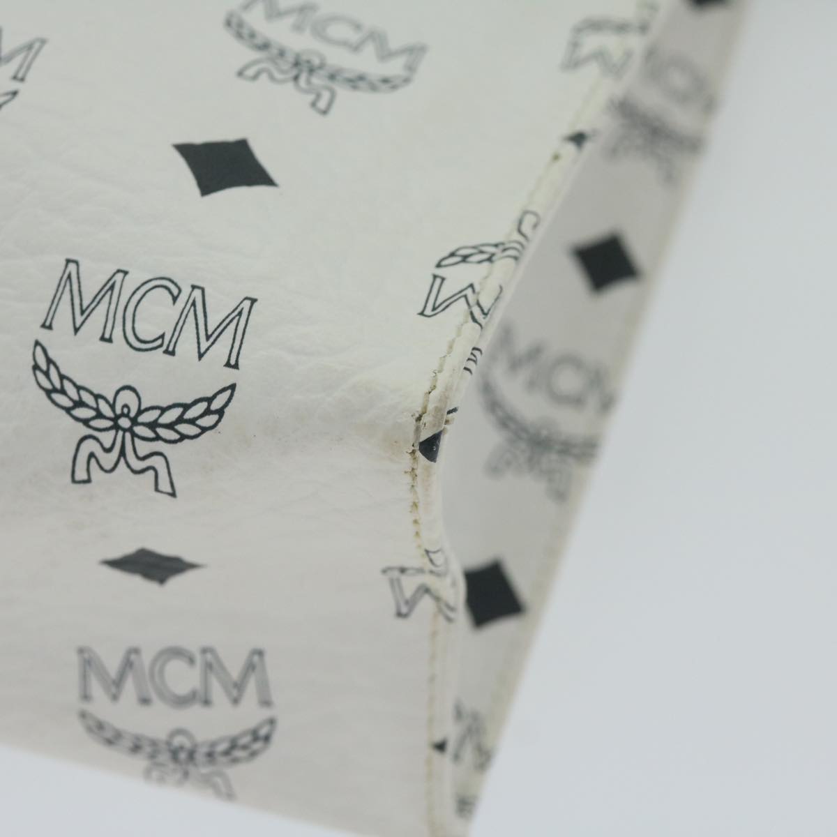 MCM Vicetos Logogram Clutch Bag PVC Leather White Auth yk9888