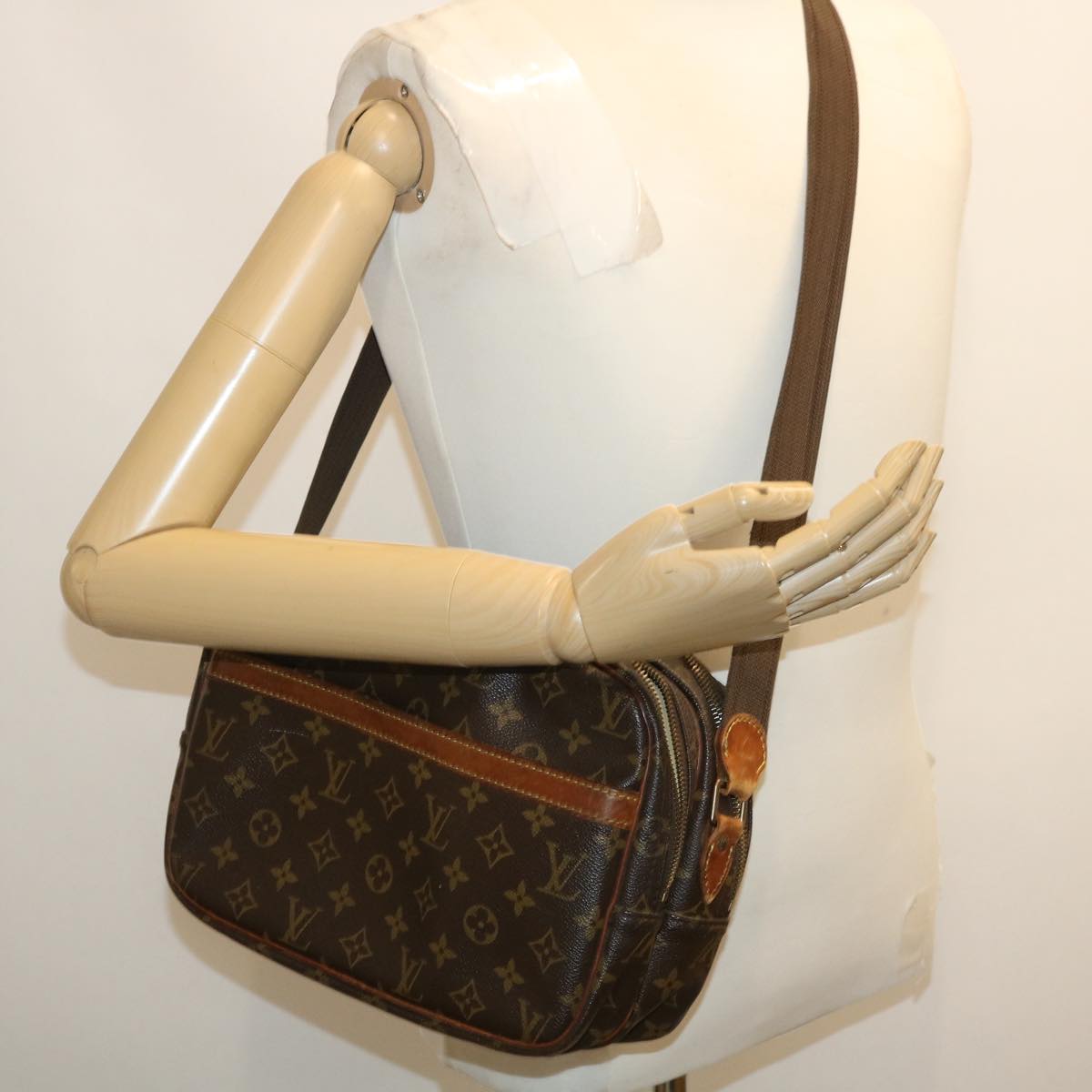 LOUIS VUITTON Monogram Reporter PM Shoulder Bag M45254 LV Auth yt838