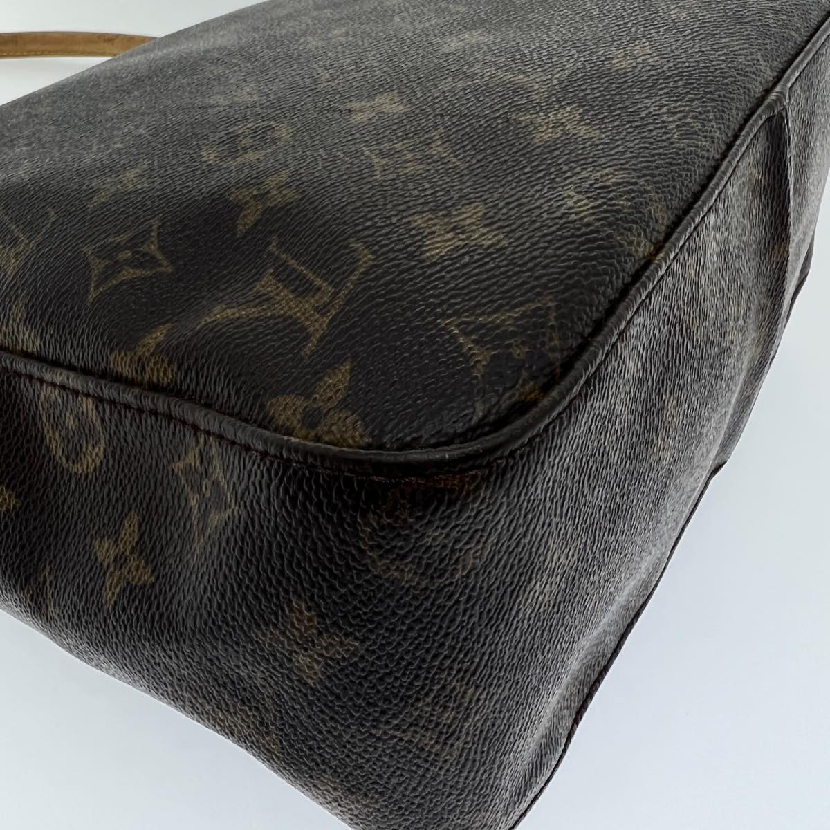 LOUIS VUITTON Monogram Looping GM Shoulder Bag M51145 LV Auth yt901