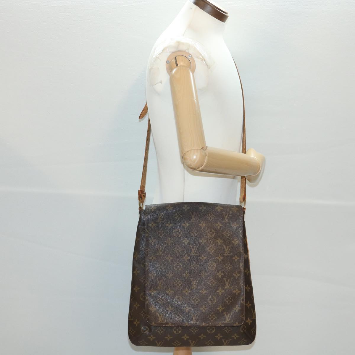 LOUIS VUITTON Monogram Musette Shoulder Bag M51256 LV Auth yt977