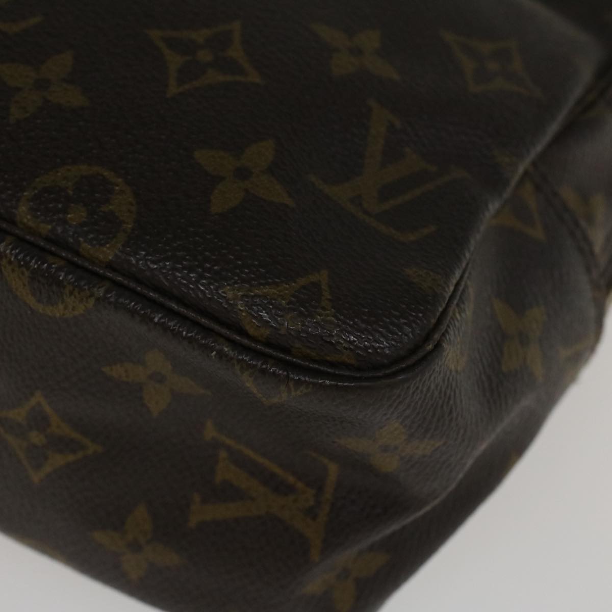 LOUIS VUITTON Monogram Trousse Toilette 28 Clutch Bag M47522 LV Auth Z089