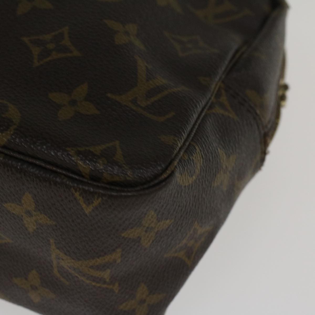 LOUIS VUITTON Monogram Trousse Toilette 28 Clutch Bag M47522 LV Auth Z089